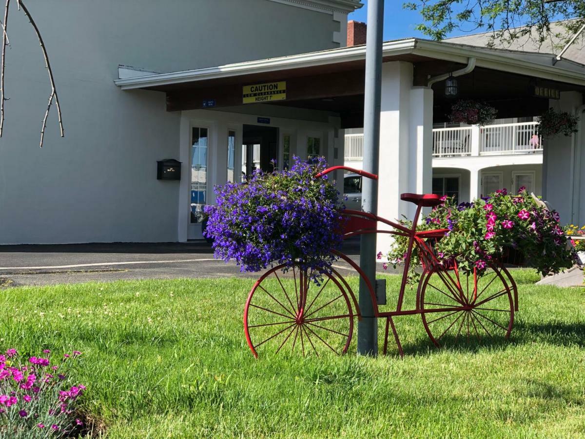 Hyannis Inn ภายนอก รูปภาพ